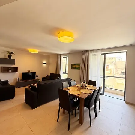 Luxury Spacious Flat Premium Comfort Appartamento Is-Swieqi
